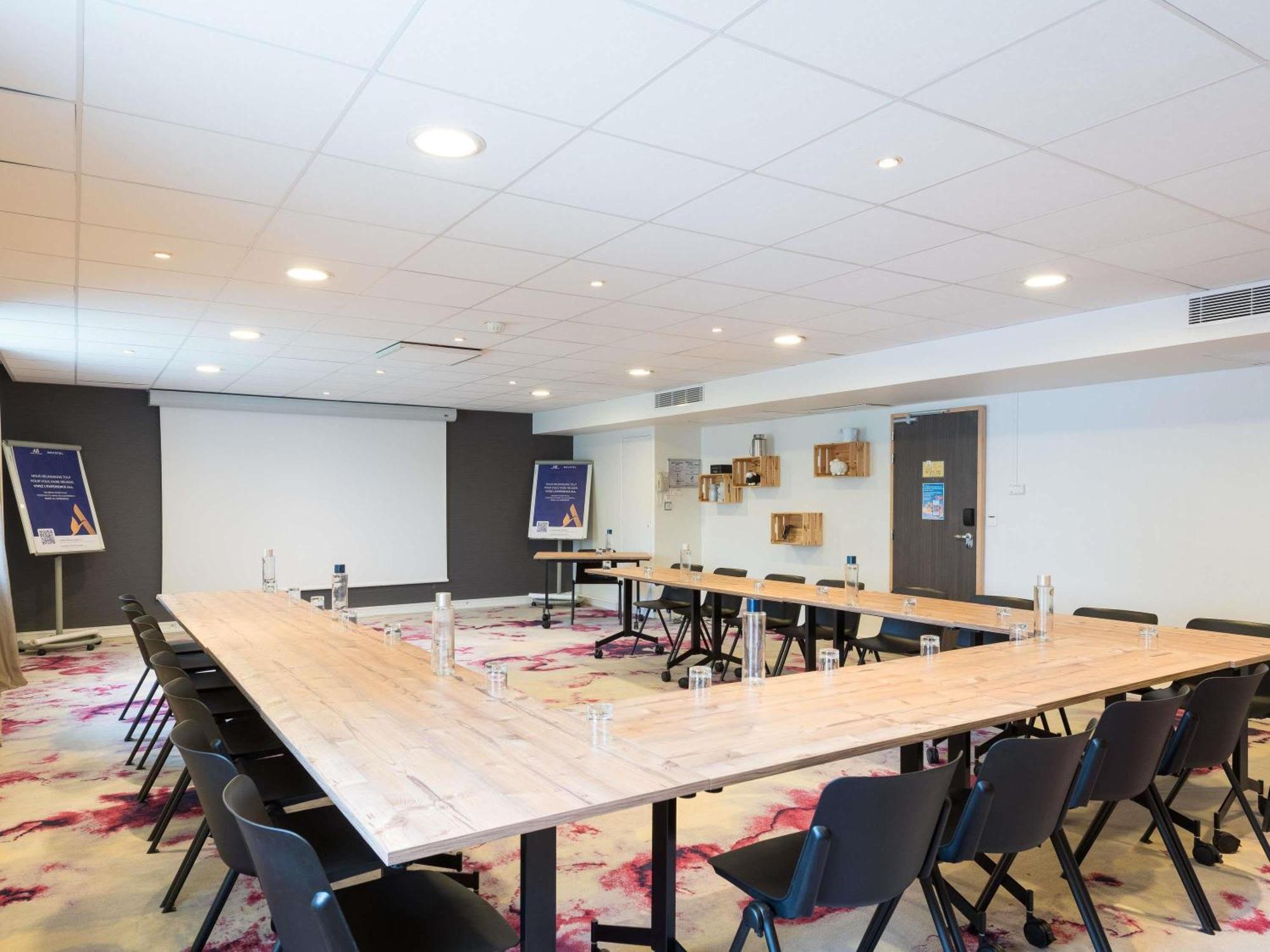 Novotel Saclay Exterior foto