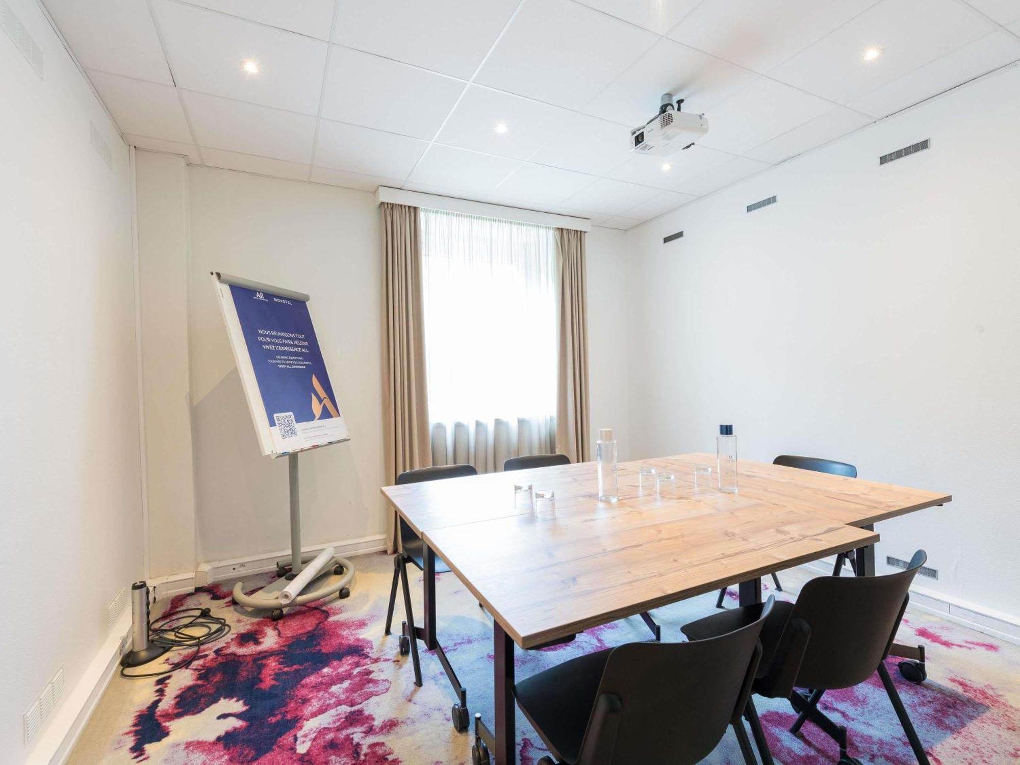 Novotel Saclay Exterior foto