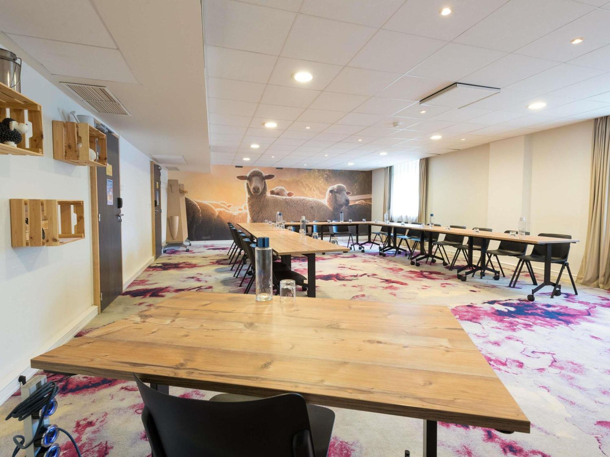 Novotel Saclay Exterior foto