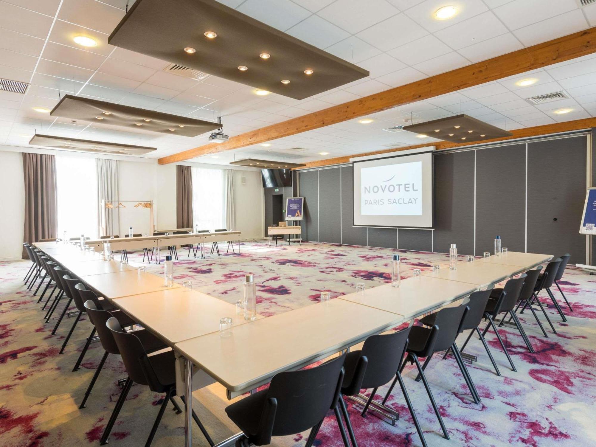 Novotel Saclay Exterior foto
