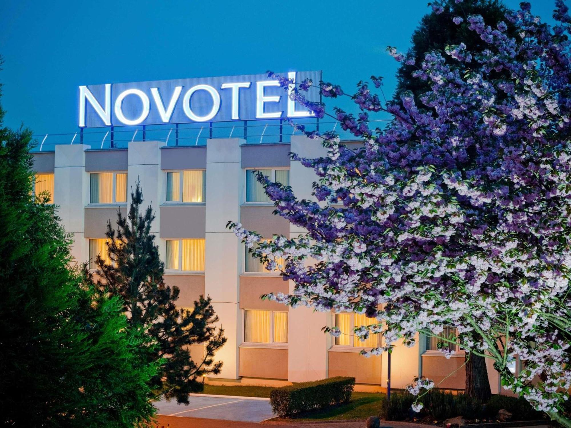 Novotel Saclay Exterior foto
